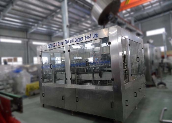 China 12000BHPH drank het Vullen Machine, Automatische Vloeibare het Vullen Machine voor Plastic Fles leverancier