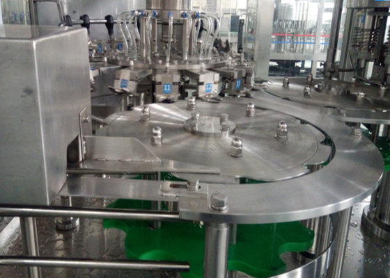 China 3 IN 1 van de het Materiaalproductielijn van de Bier Bottelmachine Gemakkelijk de Verrichtingshoog rendement leverancier