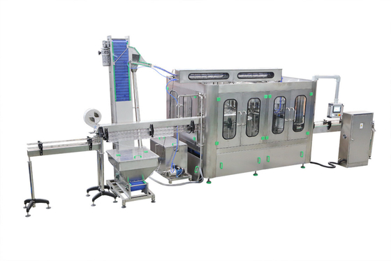 China Soda/Zuivere Water Automatische Bottelmachine voor 100 - 320 van de Flessenmm Hoogte leverancier